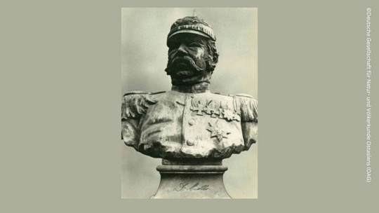 Foto: Büste Leopold Müller auf dem Gelände der Universität Tokyo / ©Deutsche Gesellschaft für Natur- und Völkerkunde Ostasiens (OAG)
