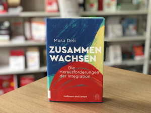 Buchcover Musa Deli Zusammen wachsen